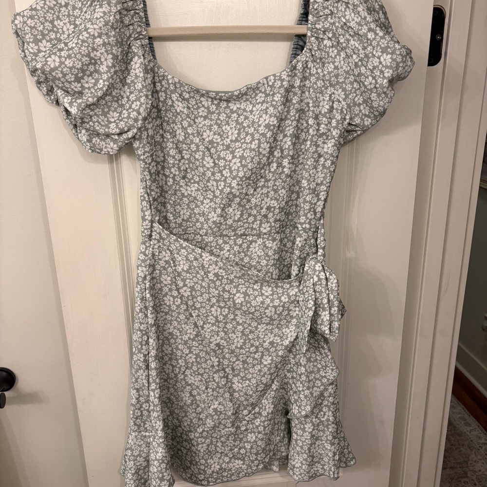 Floral Puff Sleeve Dress